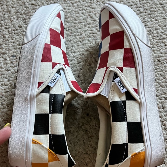 VANS SLIP ONS COLOR BLOCK ALMOST NEW CONDITION MENS 7.5, WOMENS 9 - Picture 5 of 7